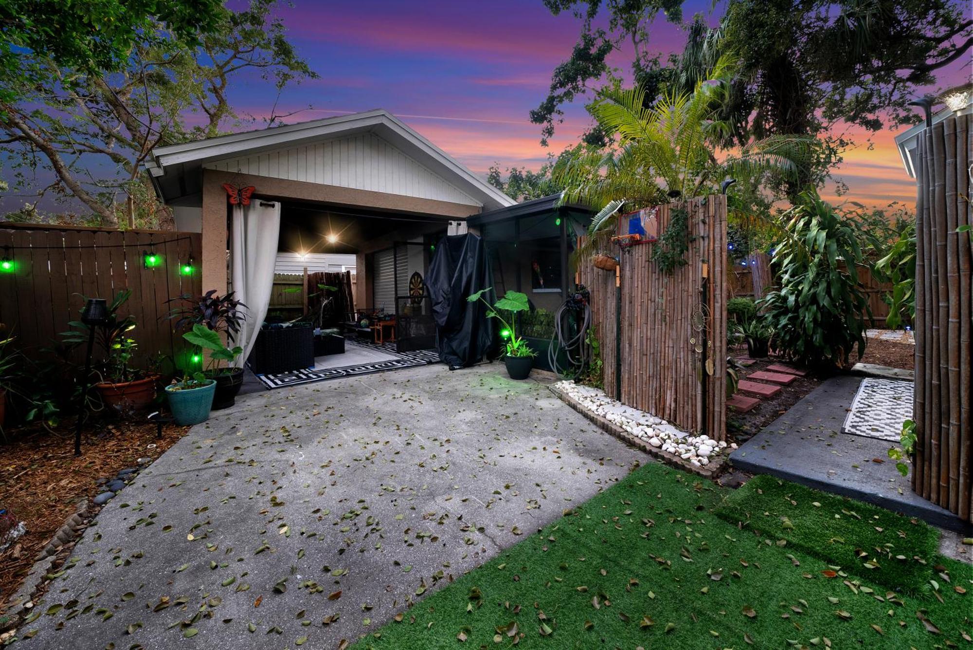 Zen Jungle House By Busch Gardens Sleeps 10 With Outdoor Games And Bikes! *