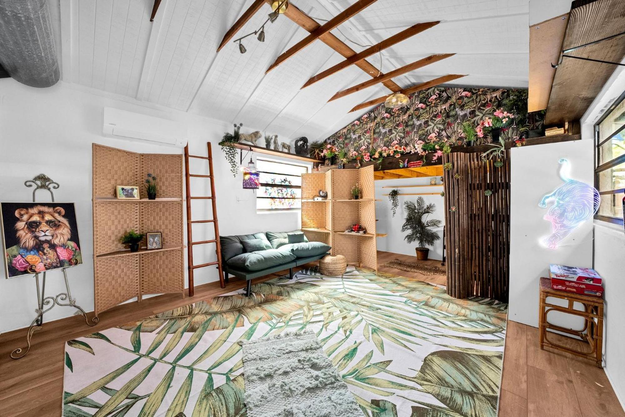 Zen Jungle House By Busch Gardens Sleeps 10 With Outdoor Games And Bikes!